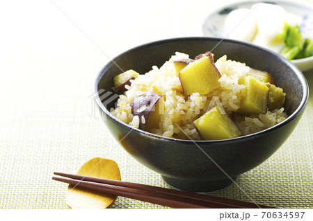 サツマイモご飯18 70634597