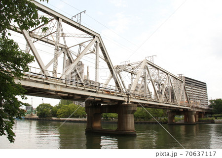 大阪環状線淀川橋梁 70637117