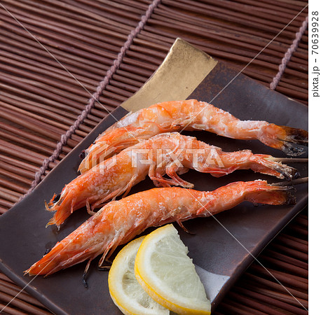 ソフトシェルシュリンプ　　　海老　塩焼き 70639928