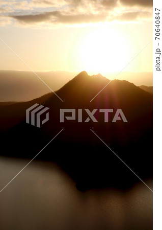 夜明けの摩周湖 70640847