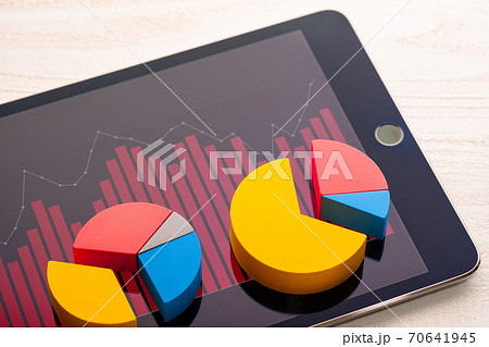 円グラフ シェア 比較 立体模型 円グラフ シェア 比較 立体模型 70641945