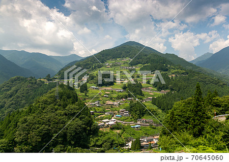 徳島の祖谷の落合集落の風景 徳島の祖谷の落合集落の風景 70645060