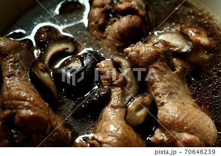 Mushroom stew chicken background picture Finished and ready to serve 70646239