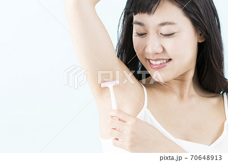 ムダ毛処理 70648913