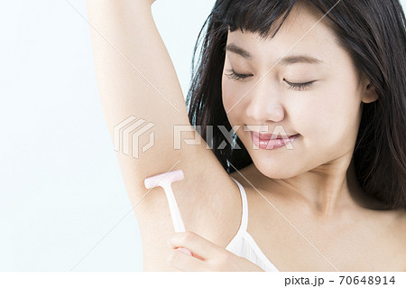 ムダ毛処理 70648914