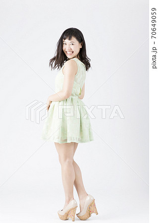 女性ポートレート 70649059