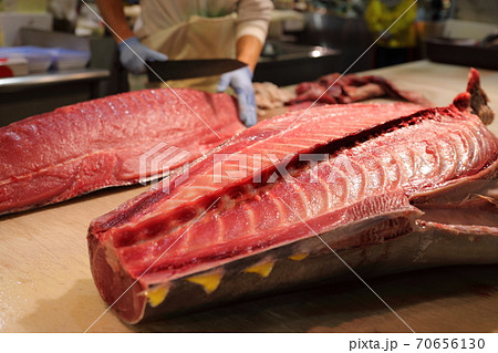 マグロ解体ショー⑬ マグロ解体ショー⑬ 70656130