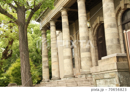 旧造幣寮鋳造所正面玄関 70656823