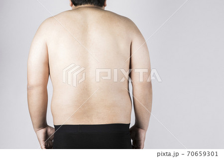 メタボの男性 70659301