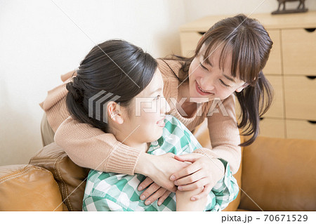 仲良し親子 仲良し親子 70671529