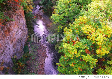 晩秋の定山渓温泉 70674325
