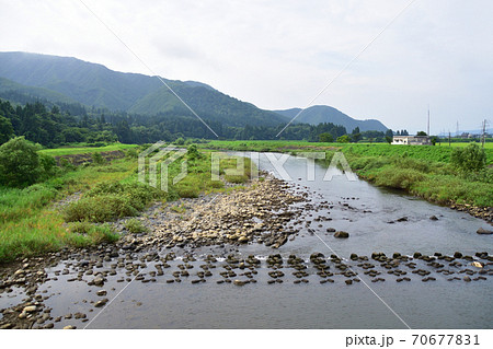只見線　魚沼田中駅と周辺の風景 70677831