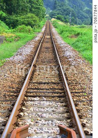 只見線　魚沼田中駅と周辺の風景 70677844