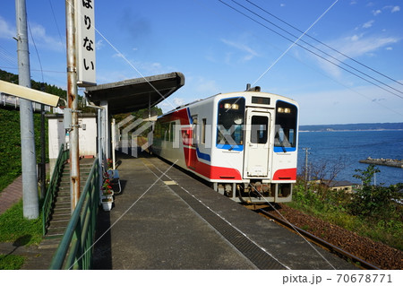 秋の三陸鉄道リアス線　名所堀内駅    70678771