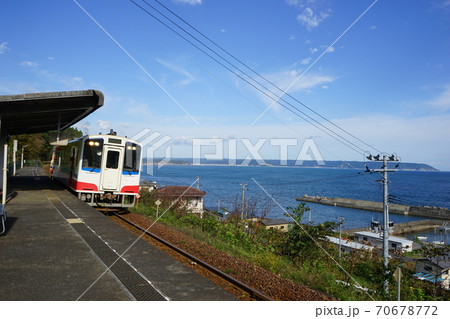 秋の三陸鉄道リアス線　名所堀内駅    70678772