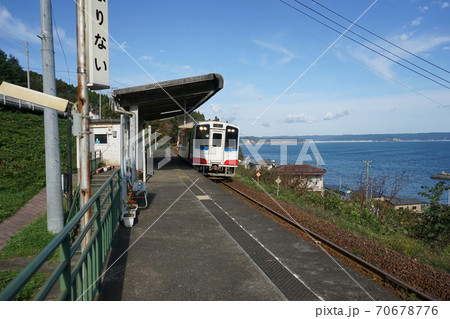 秋の三陸鉄道リアス線　名所堀内駅    70678776