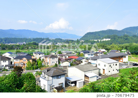 高崎駅から水上駅までの上越線車窓からの風景 70679475