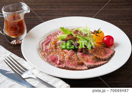 ローストビーフ ローストビーフ 70689487