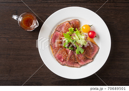 ローストビーフ 70689501