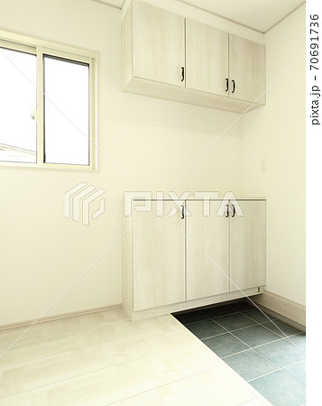 新築住宅 玄関 イメージの写真素材