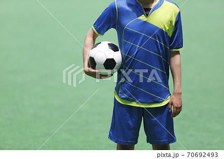 サッカー選手の写真素材 70692493 Pixta