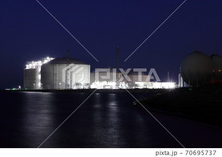 石狩LNG基地の夜景 70695737