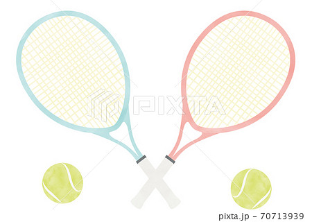 やさしい水彩カラーのテニスラケットとテニスボールのイラスト素材