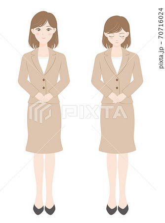 スーツ姿の女性 お辞儀 挨拶 お詫び スーツ姿の女性 お辞儀 挨拶 お詫び 70716024