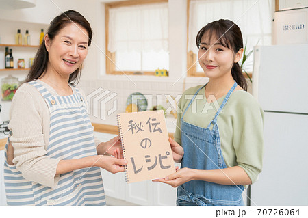 嫁姑　おふくろの味　レシピ　伝授 70726064