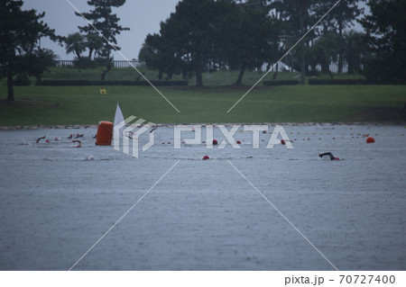 トライアスロン大会 スイム トライアスロン大会 スイム 70727400