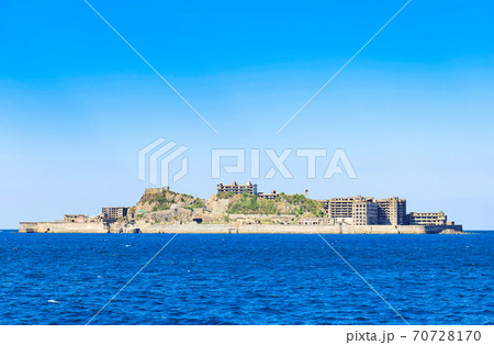 世界遺産 軍艦島 全景 世界遺産 軍艦島 全景 70728170