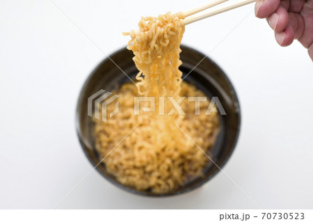 インスタントラーメン インスタントラーメン 70730523