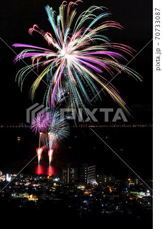長野県 諏訪湖の花火大会の写真素材 長野県 諏訪湖の花火大会の写真素材