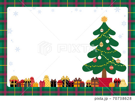 クリスマスツリーとプレゼントのフレーム 横 チェック柄背景 文字なしのイラスト素材