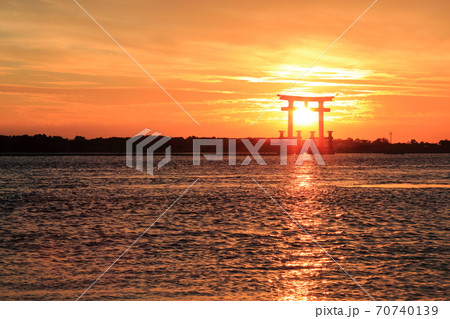 浜名湖 弁天島の夕日の写真素材