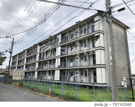 老朽化した住宅団地 千葉県市川市 の写真素材