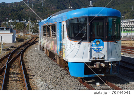 土佐くろしお鉄道ごめん・なはり線　レールバス気動車（安芸駅） 70744041