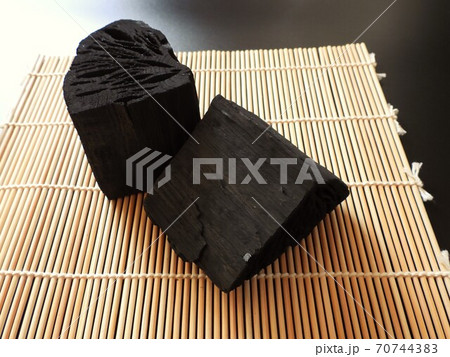 岩手切炭2個 70744383