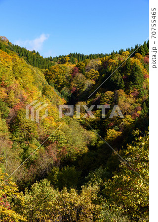 紅葉　登山 70755465