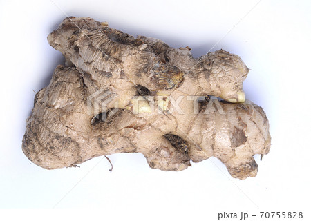 Fresh ginger 70755828