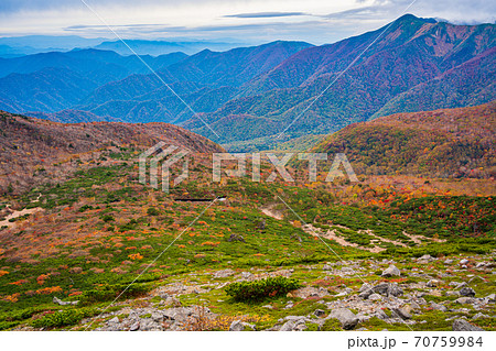 （栃木県）紅葉の那須連峰・茶臼岳　姥ヶ平 70759984