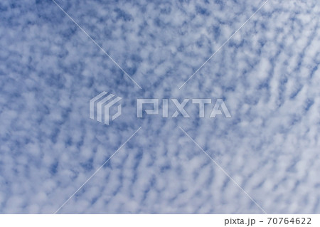 うろこ雲の空 うろこ雲の空 70764622