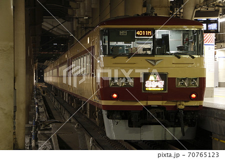 特急あかぎ：185系（国鉄特急色） 70765123