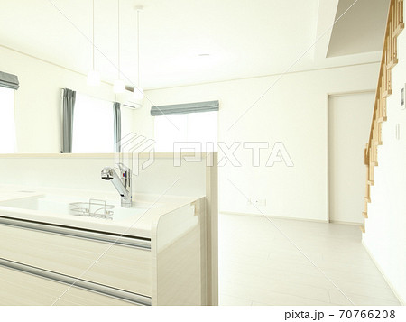 新築住宅 LDK内のシステムキッチン 70766208
