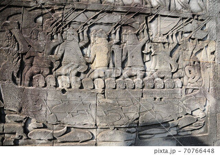 カンボジア、アンコールトム、バイヨン、第一回廊レリーフ（戦闘場面） 70766448