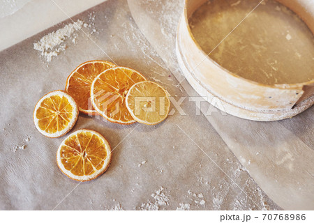 Rocker, sieve, cooking for baking. 70768986