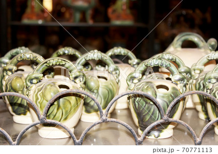 Ceramic products Ceramic products 70771113