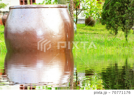 Ceramic products 70771176