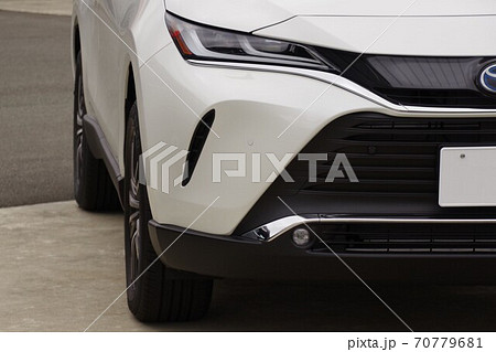 トヨタハリアーのフロント 自動車イメージ トヨタハリアーのフロント 自動車イメージ 70779681