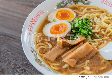 味噌ラーメン丼ぶりイメージ 70780460